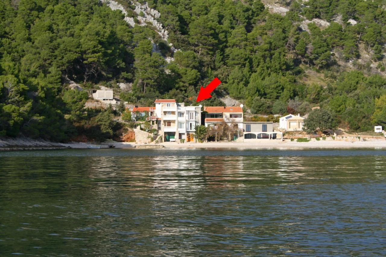 Apartman Seaside Secluded Apartments Cove Smokvina, Hvar - 9501 Bogomolje