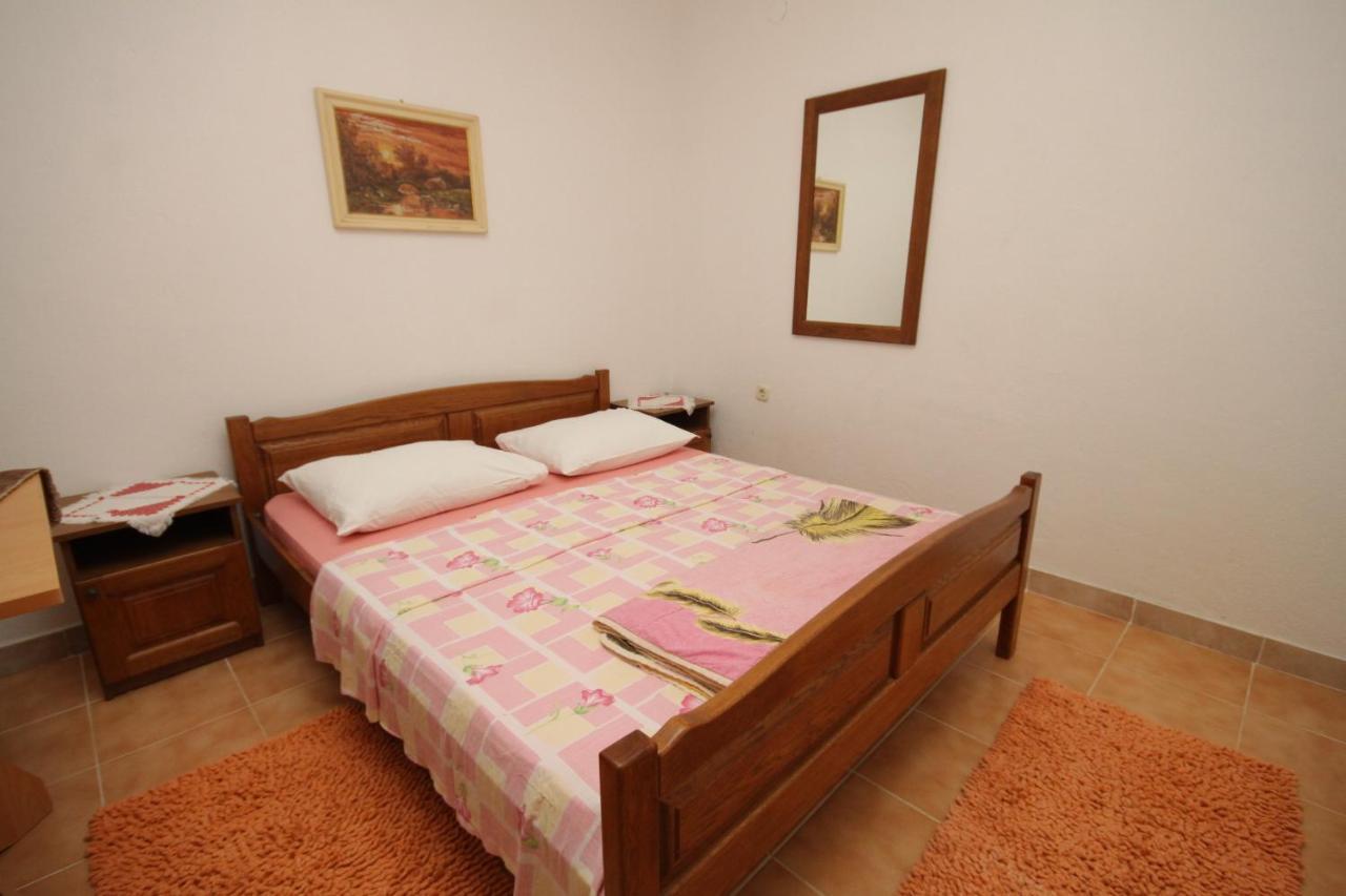 Apartman Seaside Secluded Apartments Cove Smokvina, Hvar - 9501