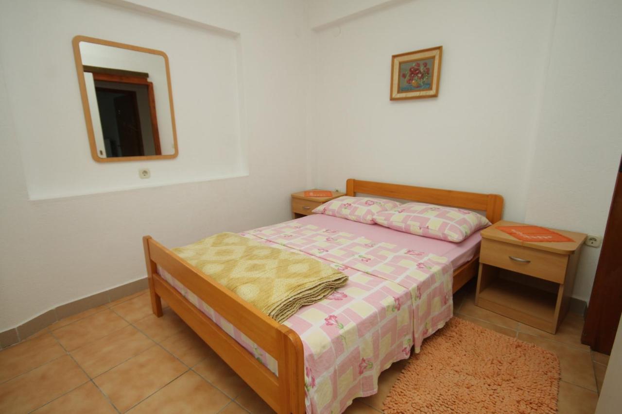 Seaside Secluded Apartments Cove Smokvina, Hvar - 9501 Apartman Bogomolje